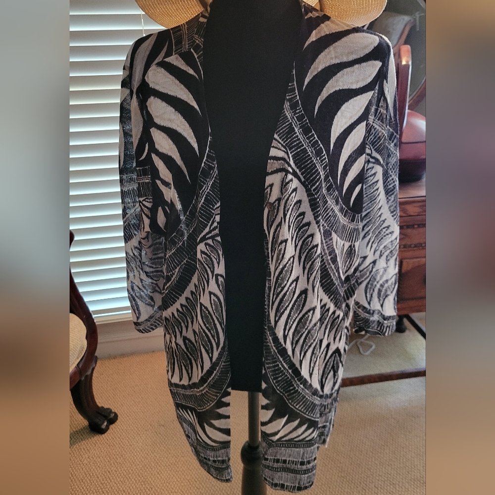 Chico's Black and White Patterned Cape